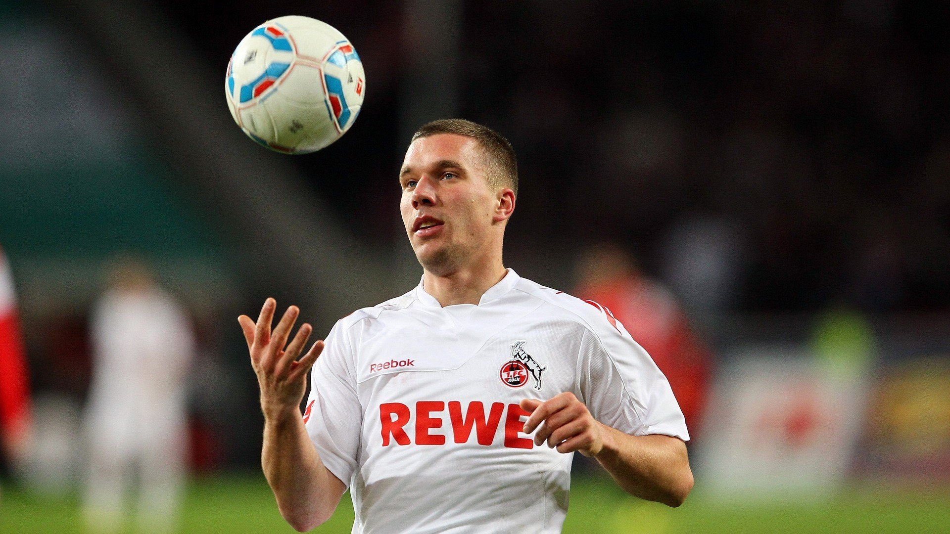 九游娱乐官方平台-《英雄联盟》全球总决赛预热，官方发布主题海报，2021英雄联盟全球总决赛主题